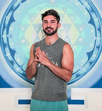 Arra Arkian, teacher at Skanda Yoga Studio